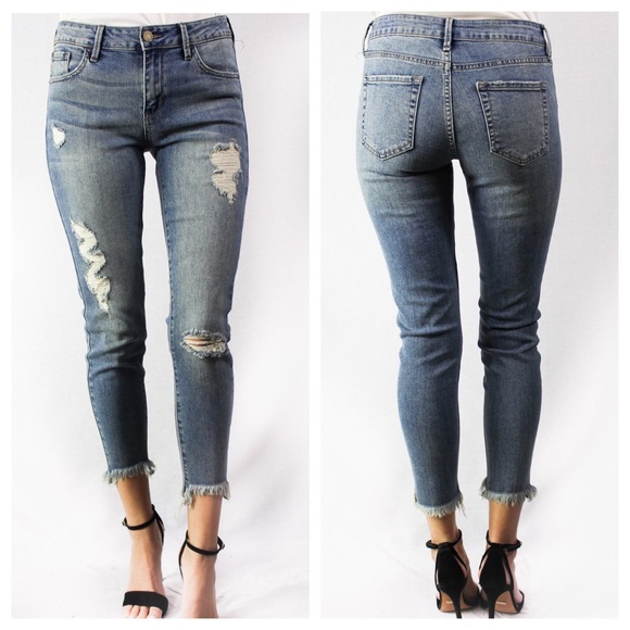 Fray Hem Ankle Jeans - Picture 3 of 4